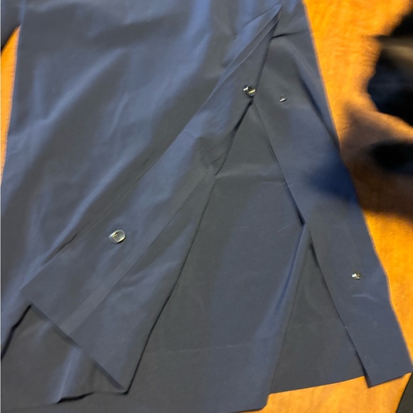 Navy blue Athleta tribeca pants. Excellent used condition. 16 hidden snap leg - Picture 6 of 8